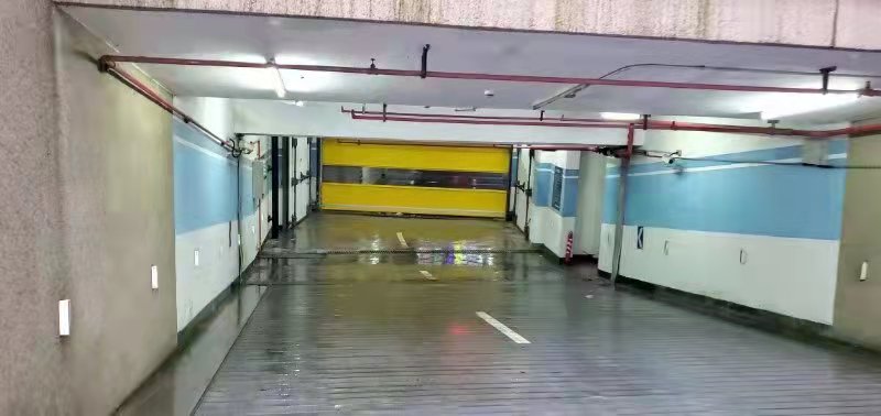 京鹏安装车库门图片案例 京鹏安装车库门图片案例